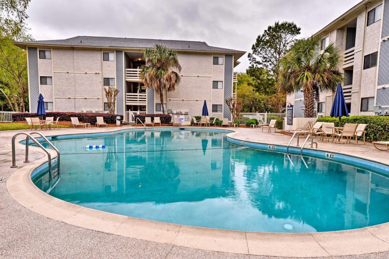 Hilton Head Condo Beach Supplies, Walk To Shore! Хилтън Хед Айлънд Екстериор снимка